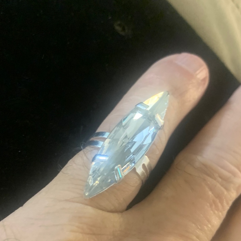 Elegant Silver Women's Rhinestone Ring